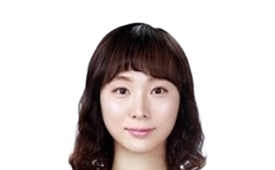 Hyo-Kyung Ryu's portrait