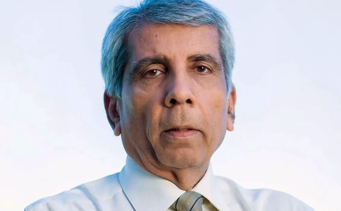 Profesor Kaushik Ramaiya