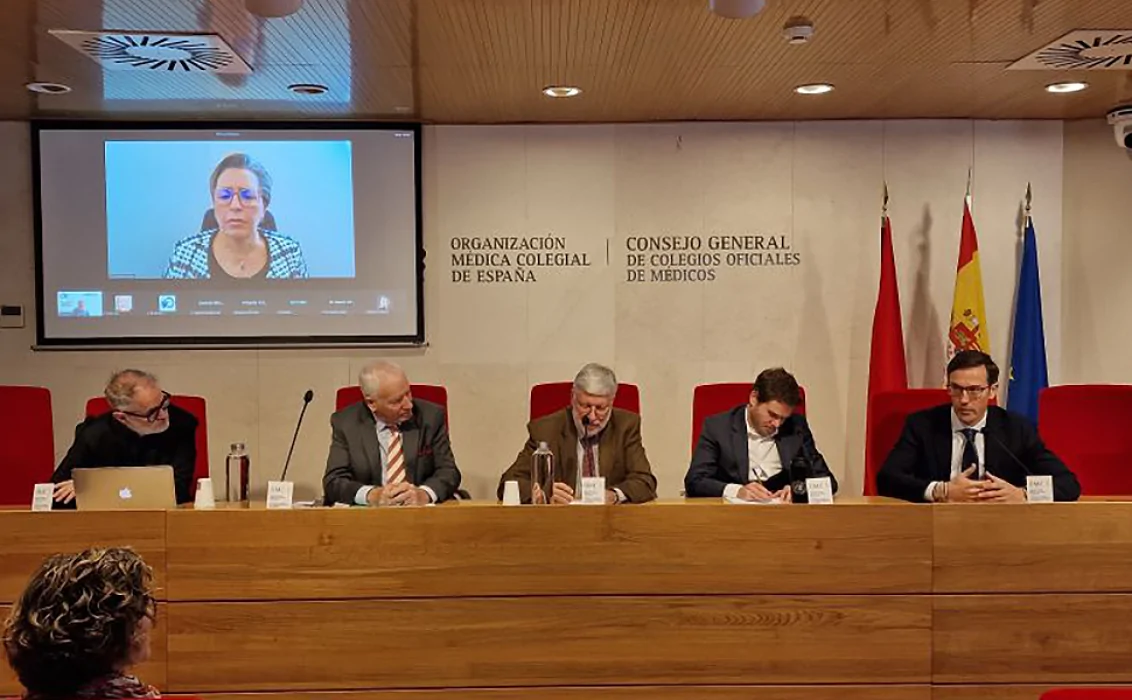 Le panel du réseau mondial des parlementaires pour le diabète à Madrid lors de l'événement hybride.